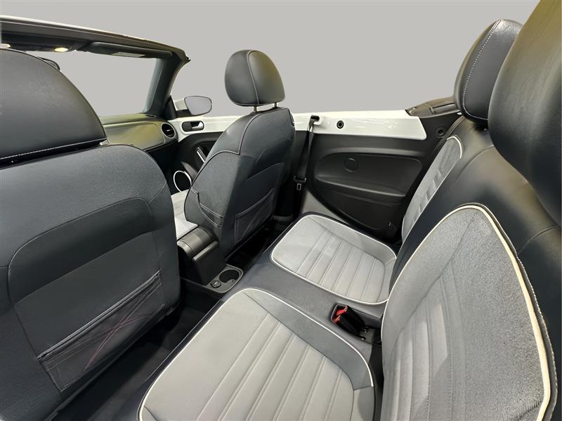 Volkswagen Beetle  2016