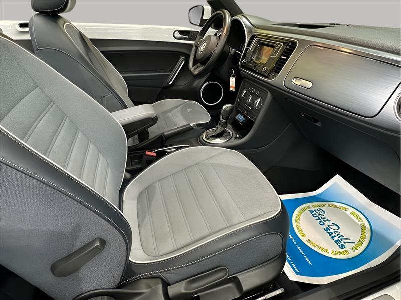 Volkswagen Beetle  2016