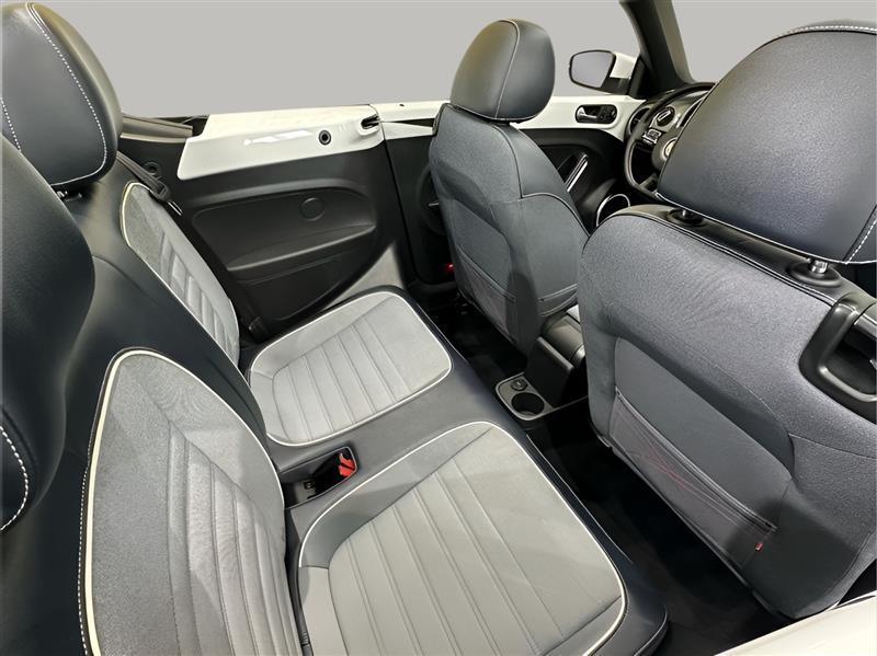 Volkswagen Beetle  2016