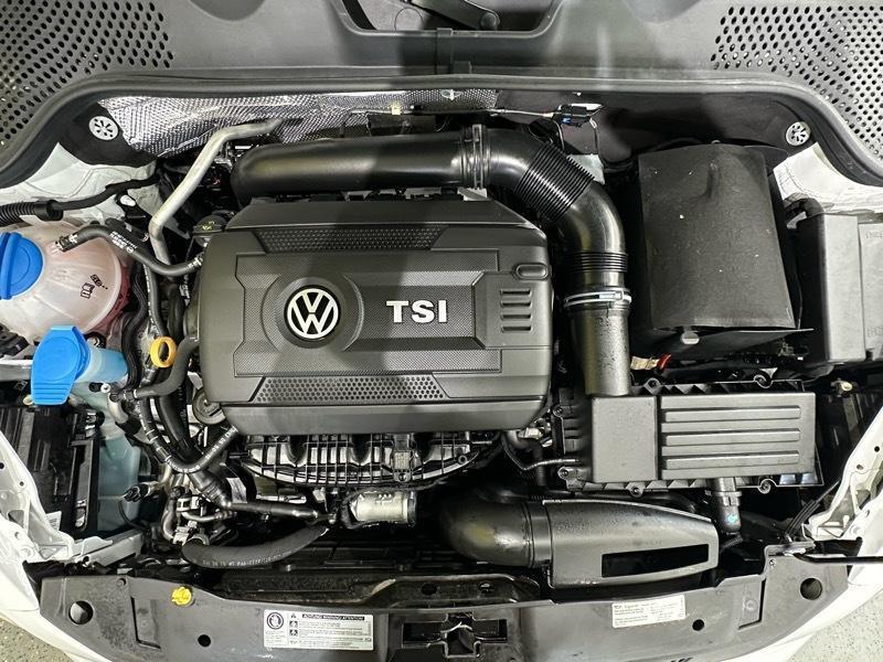 Volkswagen Beetle  2016