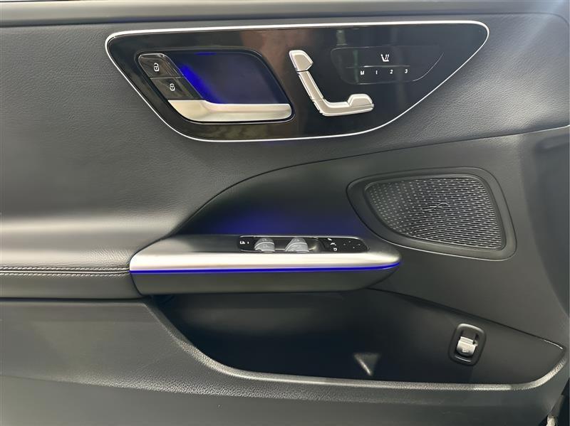 Mercedes-Benz C-Class C300 4MATIC Sedan 2022