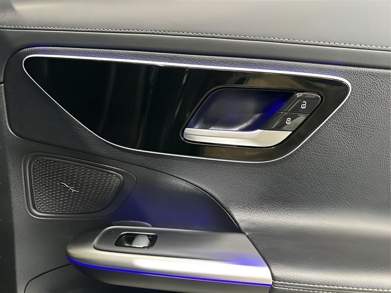Mercedes-Benz C-Class C300 4MATIC Sedan 2022