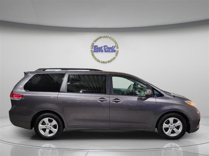 Toyota Sienna  2014