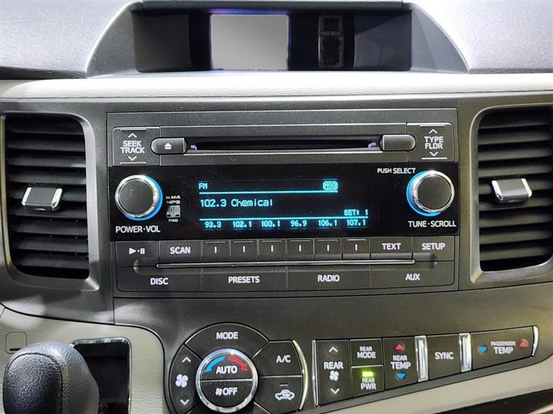 Toyota Sienna  2014