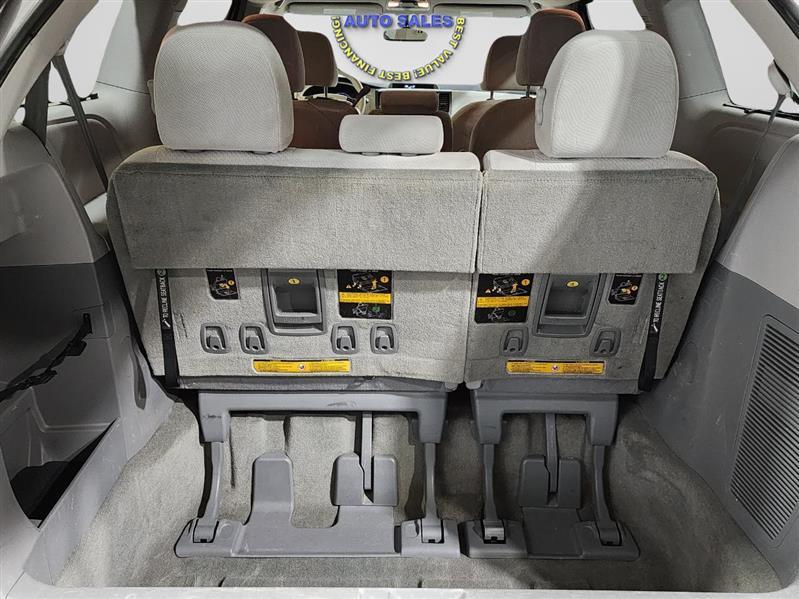 Toyota Sienna  2014