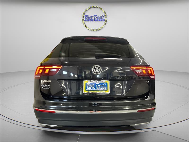 Volkswagen Tiguan SE 2018