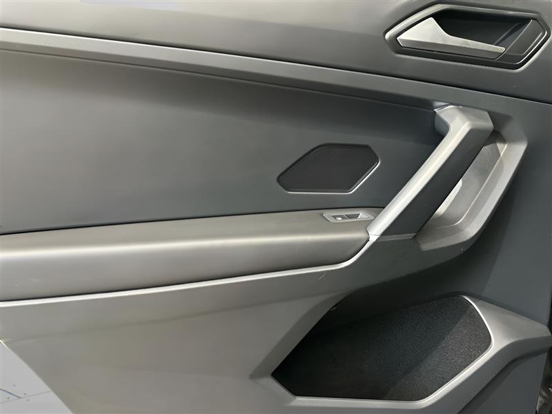 Volkswagen Tiguan SE 2018