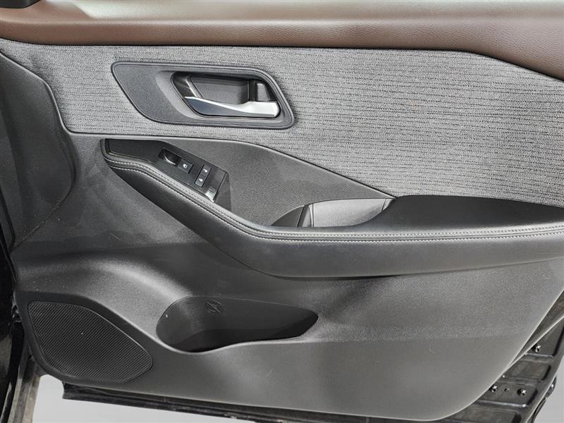 Nissan Rogue  2022