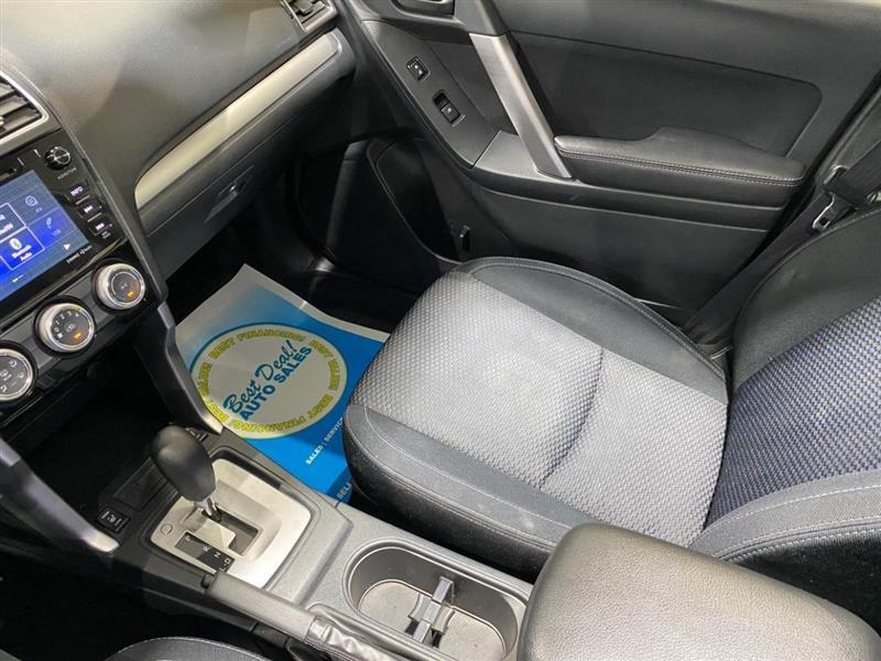 Subaru Forester 2.5i Premium PZEV CVT 2016