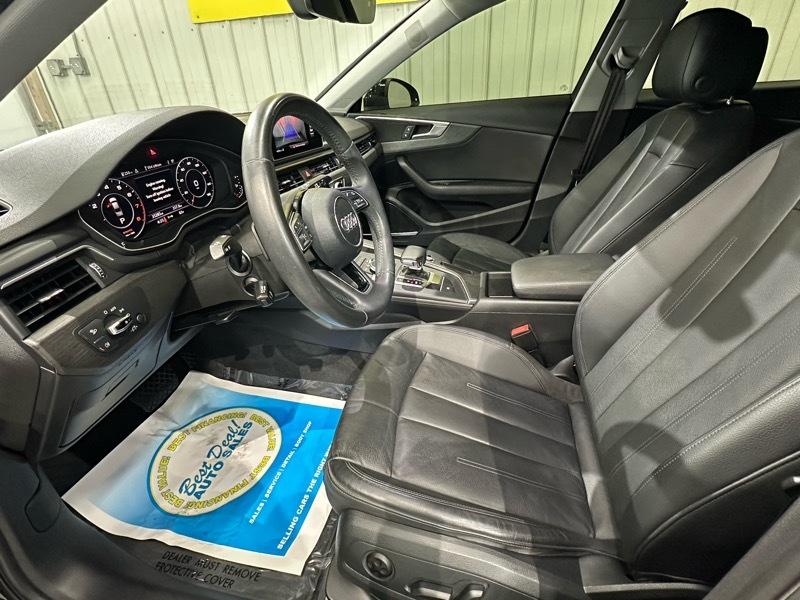 Audi A4 2.0T Premium Plus quattro Sedan 2017