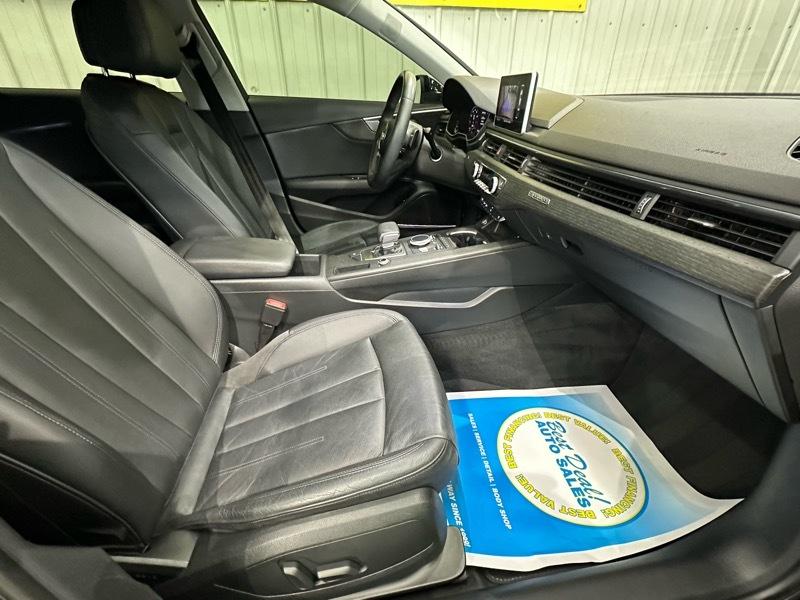 Audi A4 2.0T Premium Plus quattro Sedan 2017