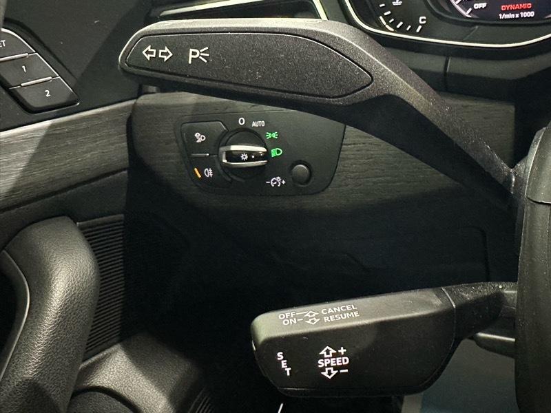 Audi A4 2.0T Premium Plus quattro Sedan 2017