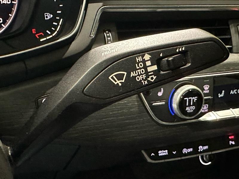 Audi A4 2.0T Premium Plus quattro Sedan 2017