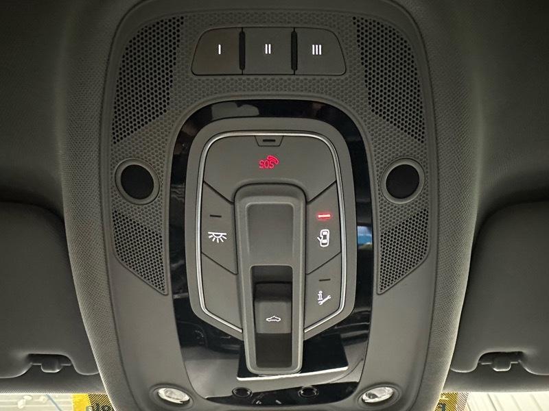 Audi A4 2.0T Premium Plus quattro Sedan 2017