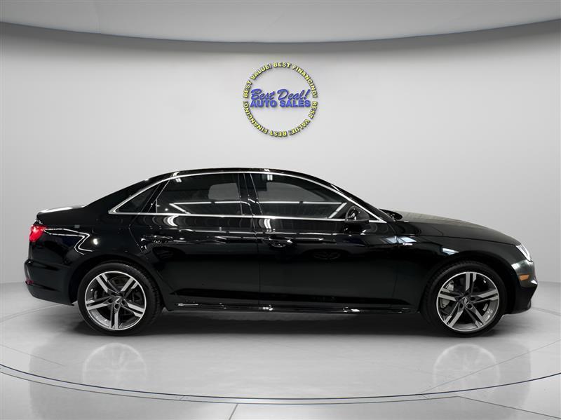 Audi A4 2.0T Premium Plus quattro Sedan 2017