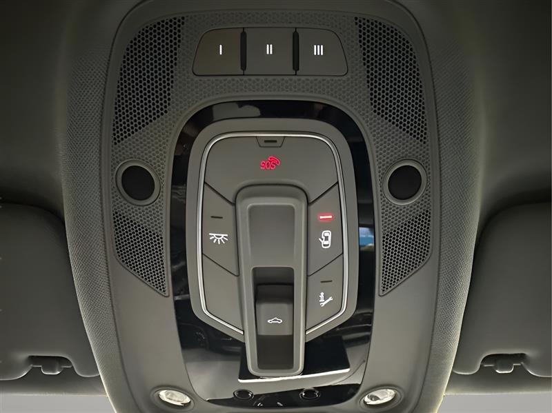 Audi A4 2.0T Premium Plus quattro Sedan 2017