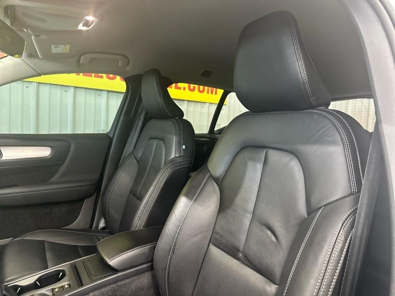 Volvo XC40 T5 Momentum AWD 2022
