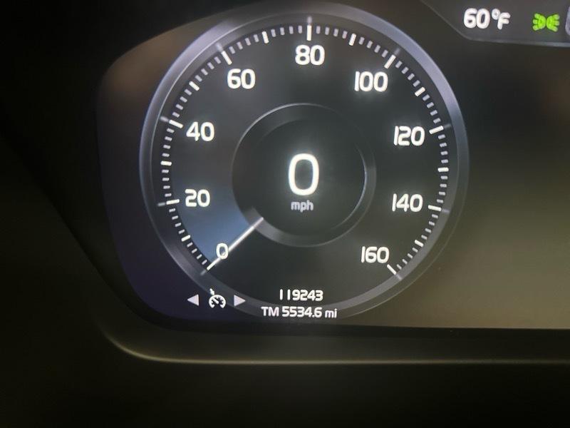 Volvo XC40 T5 Momentum AWD 2022