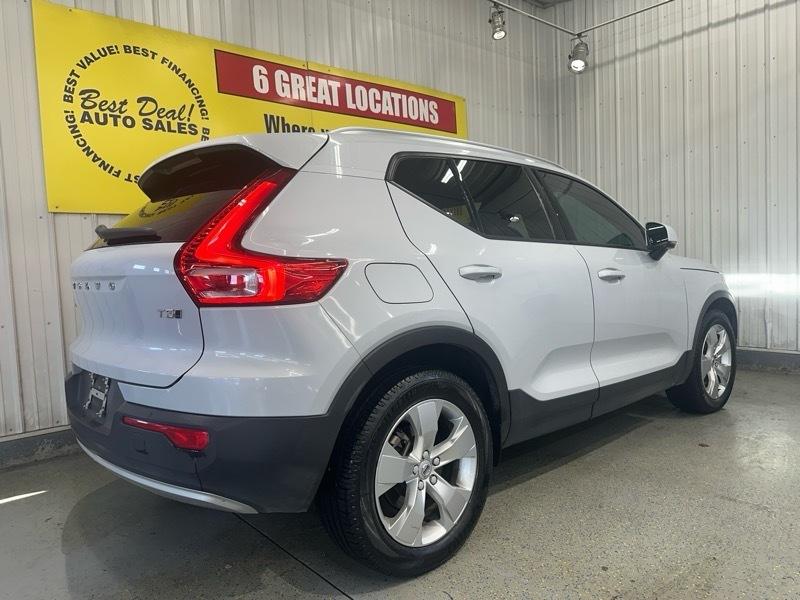 Volvo XC40 T5 Momentum AWD 2022