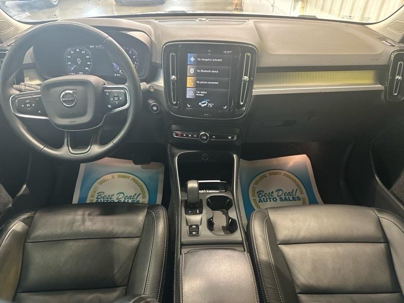 Volvo XC40 T5 Momentum AWD 2022