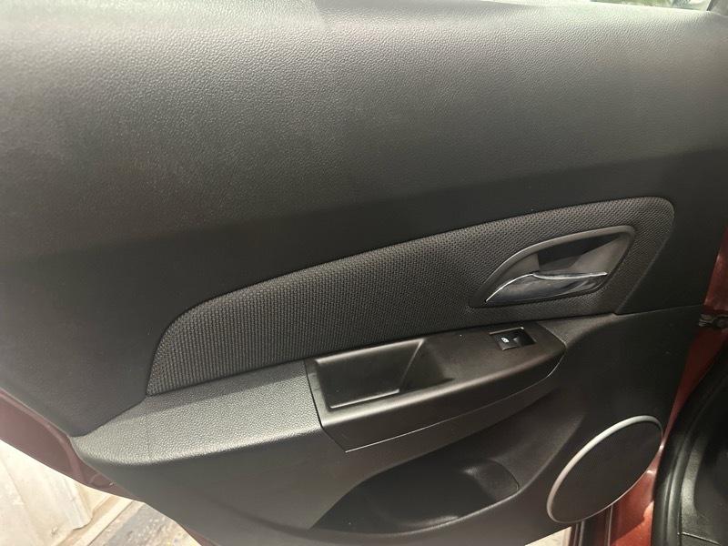 Chevrolet Cruze 1LT 2012