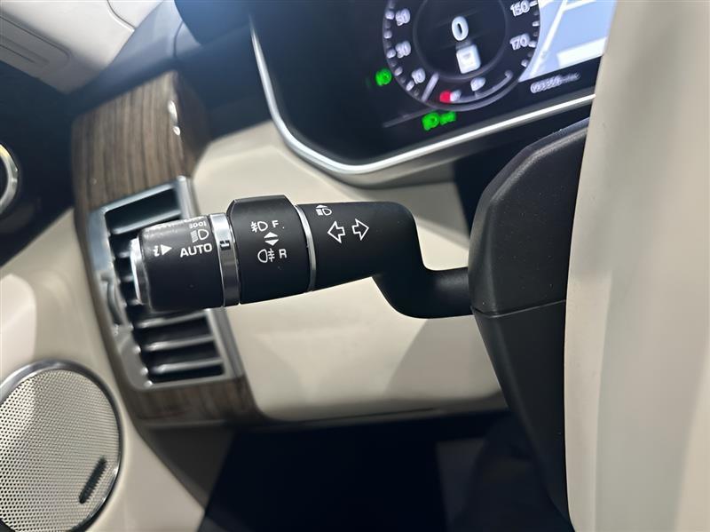 Land Rover Range Rover Supercharged LWB 2019
