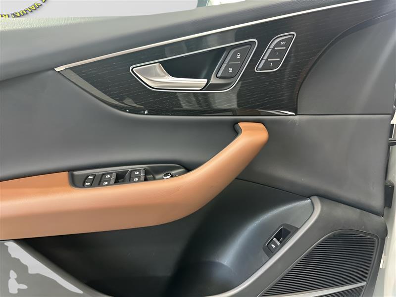 Audi Q7 Premium Plus 55 TFSI quattro 2021