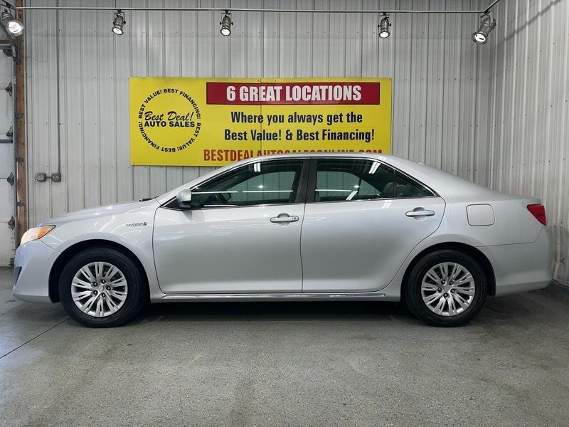 Toyota Camry Hybrid XLE 2014