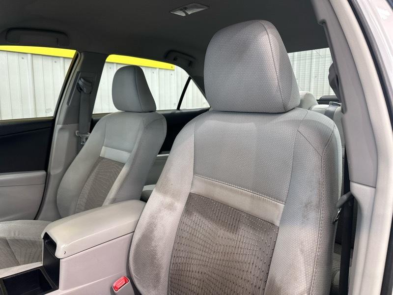 Toyota Camry Hybrid XLE 2014