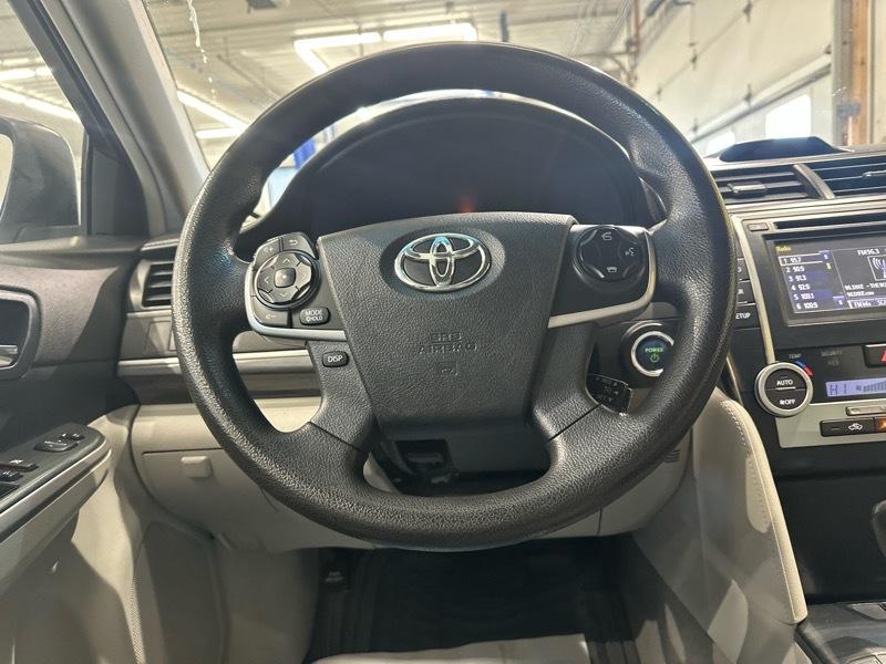Toyota Camry Hybrid XLE 2014