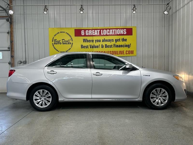 Toyota Camry Hybrid XLE 2014