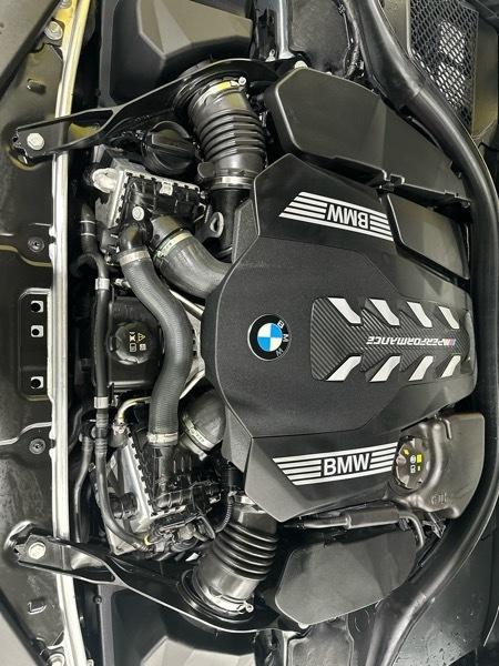 BMW 8-Series M850i xDrive Convertible 2023