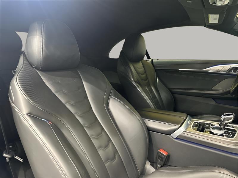 BMW 8-Series M850i xDrive Convertible 2023