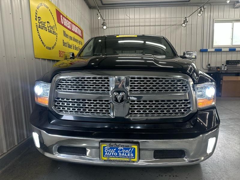 RAM 1500 Laramie Crew Cab 4WD 2016