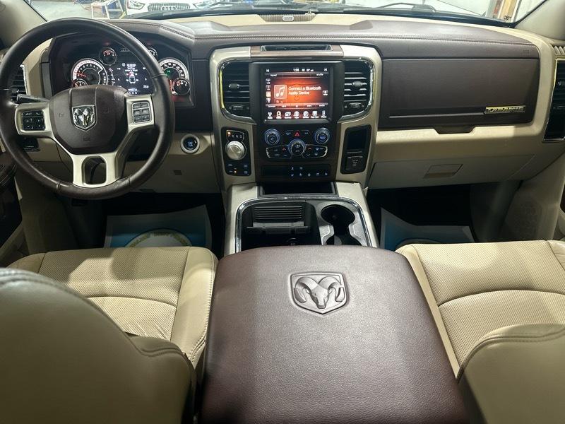 RAM 1500 Laramie Crew Cab 4WD 2016