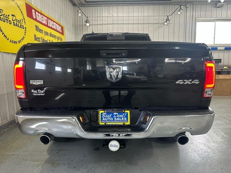 RAM 1500 Laramie Crew Cab 4WD 2016