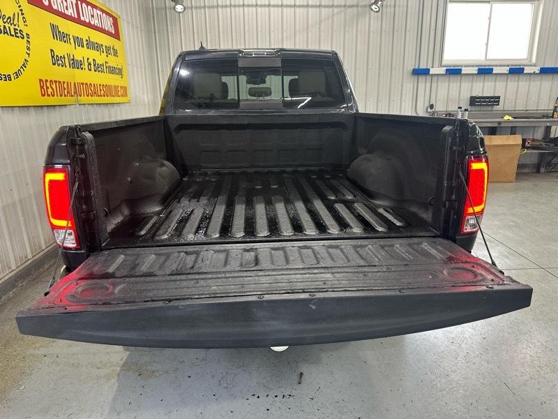 RAM 1500 Laramie Crew Cab 4WD 2016