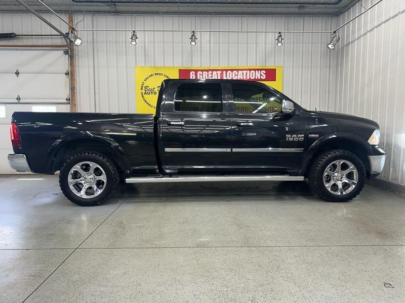 RAM 1500 Laramie Crew Cab 4WD 2016
