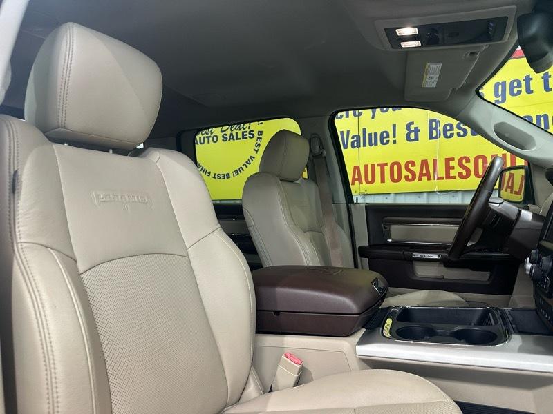 RAM 1500 Laramie Crew Cab 4WD 2016