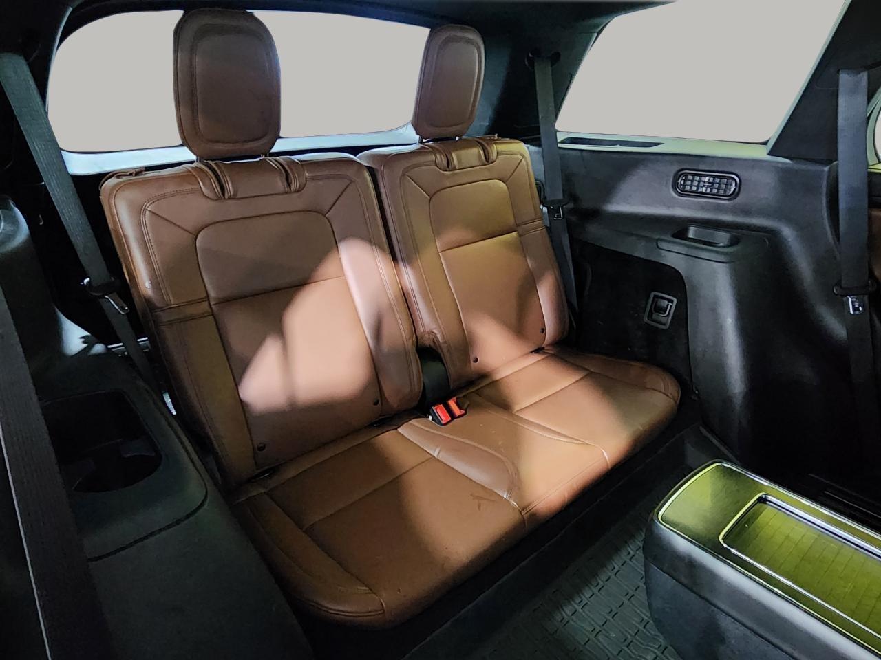 Lincoln Aviator  2021