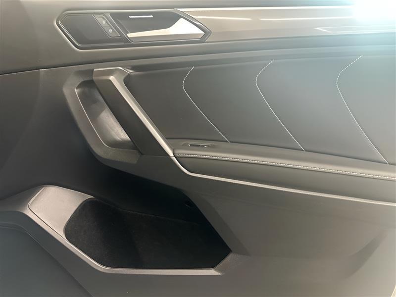 Volkswagen Tiguan SE R-Line Black 4MOTION 2022