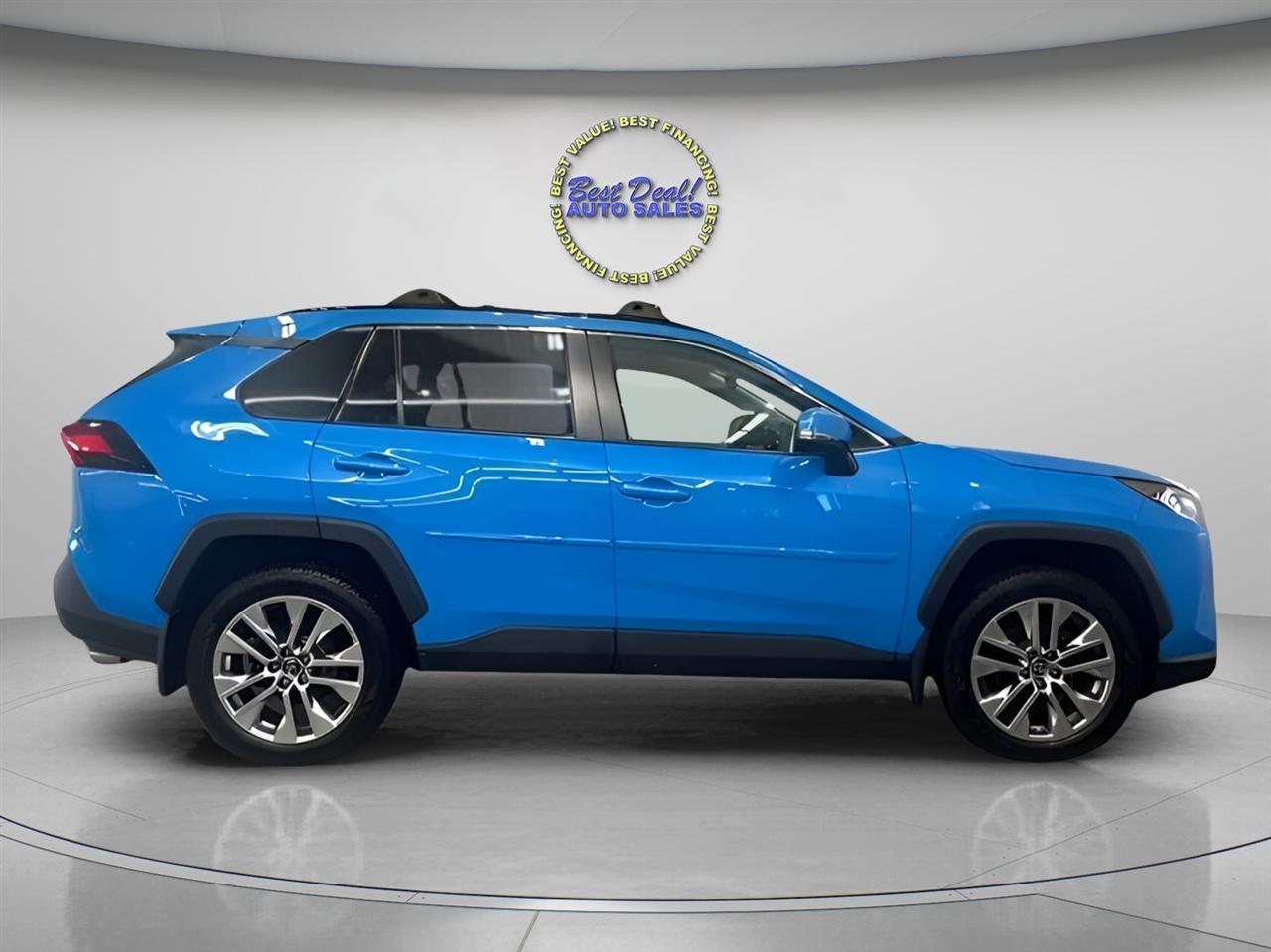 Toyota RAV4 XLE Premium AWD 2019
