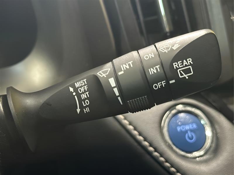 Toyota RAV4 Hybrid Limited 2016