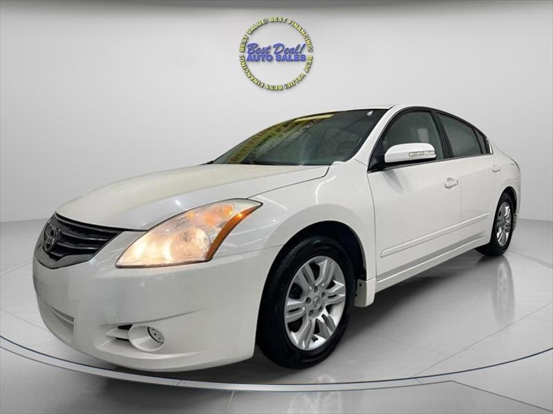 Nissan Altima 2.5 SL Sedan 2011