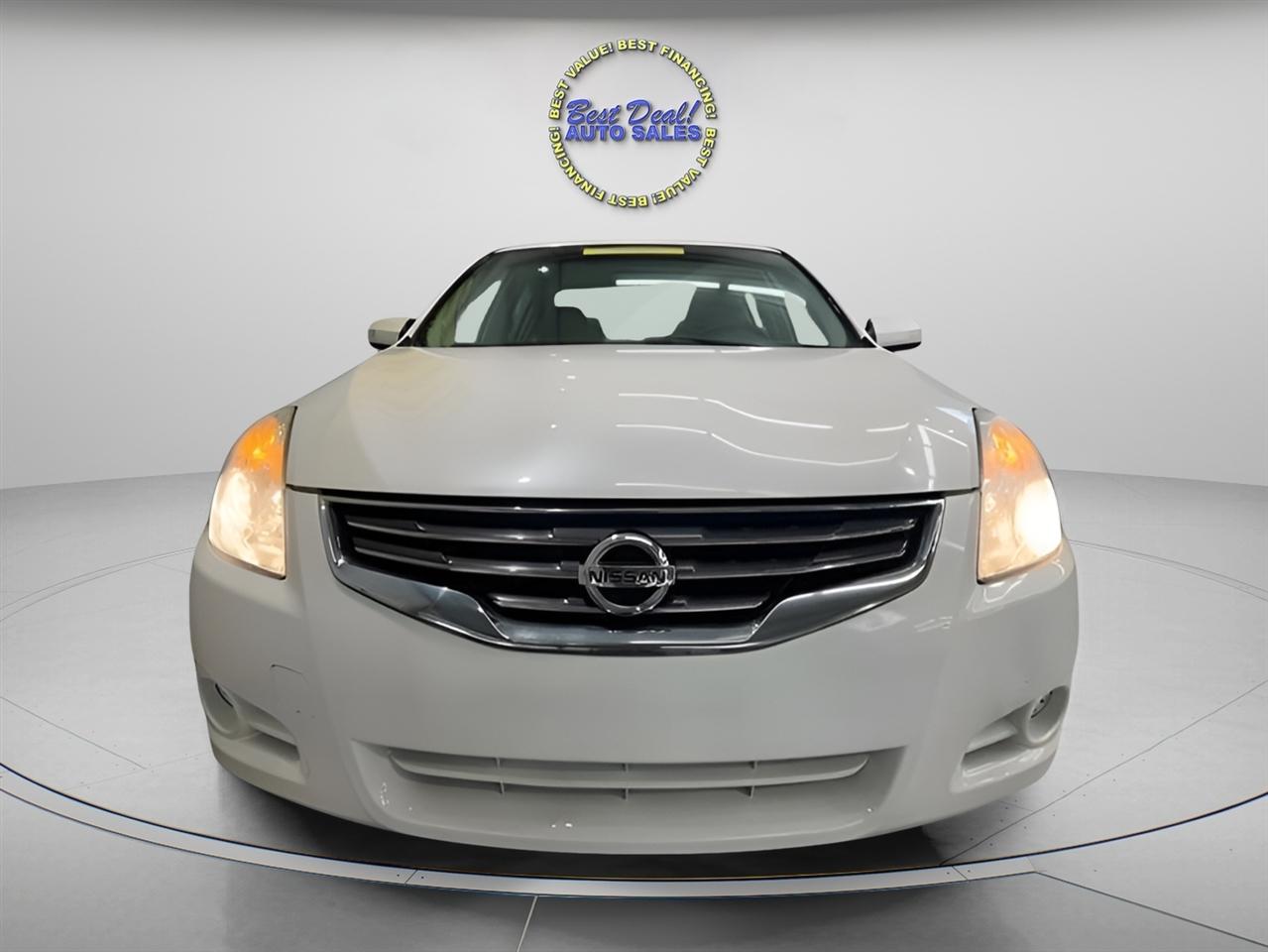 Nissan Altima 2.5 SL Sedan 2011