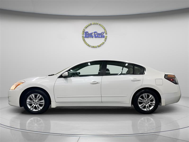 Nissan Altima 2.5 SL Sedan 2011