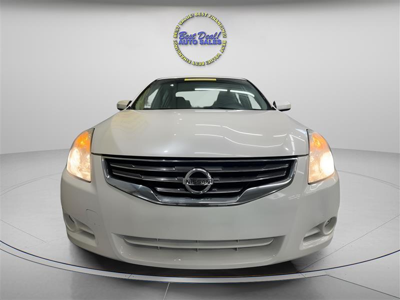 Nissan Altima 2.5 SL Sedan 2011