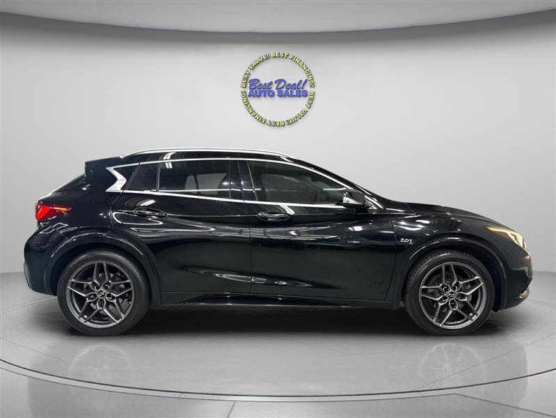 Infiniti QX30 Premium FWD 2018