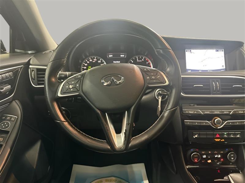 Infiniti QX30 Premium FWD 2018