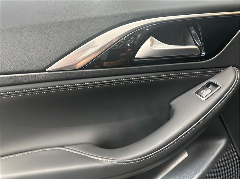 Infiniti QX30 Premium FWD 2018